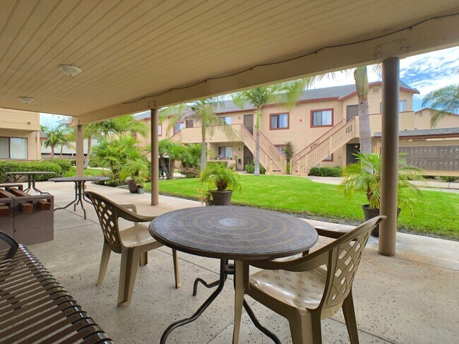 Building Photo - 1 Bedroom, 1 Bath - 55+ Senior Living Comm...
