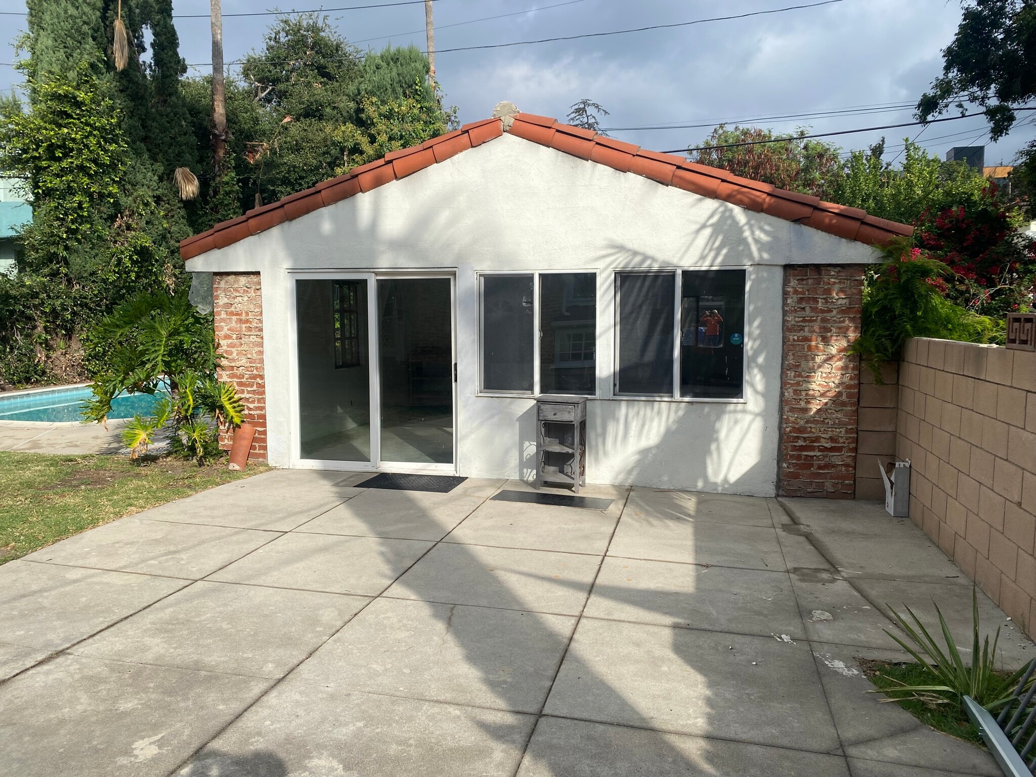 Building Photo - 11147 La Maida St