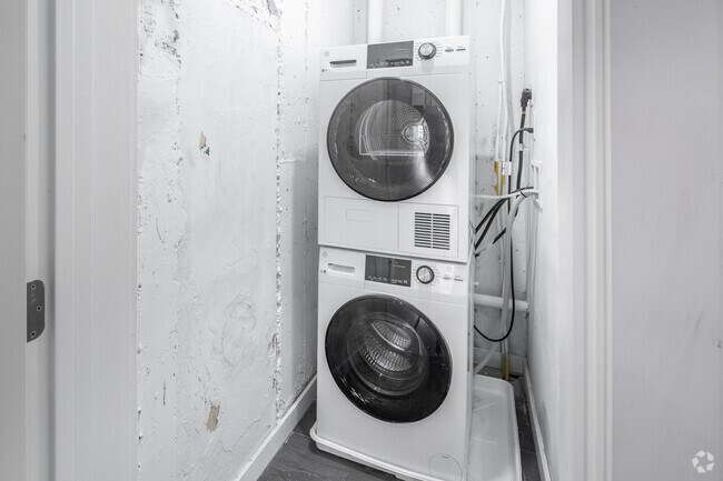 1BR, 1BA - 635SF - The Duncan