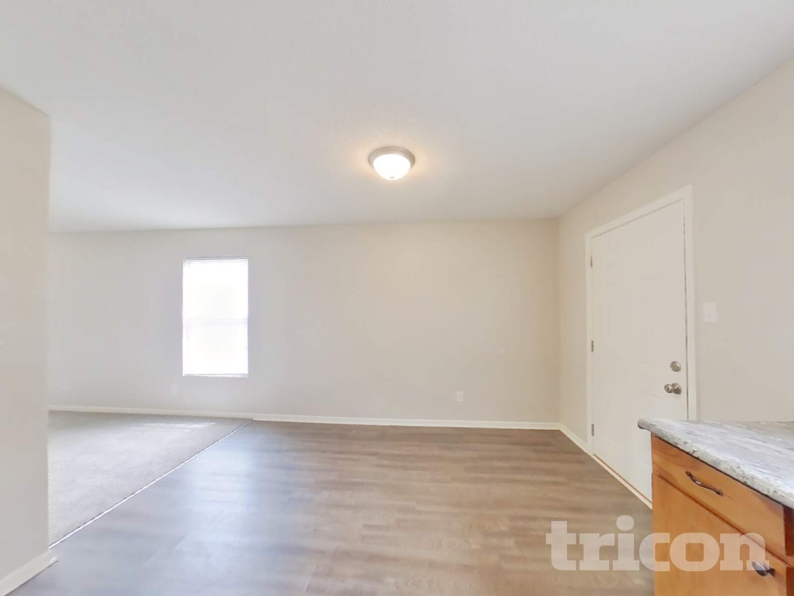 Building Photo - 454 Bourneside Dr