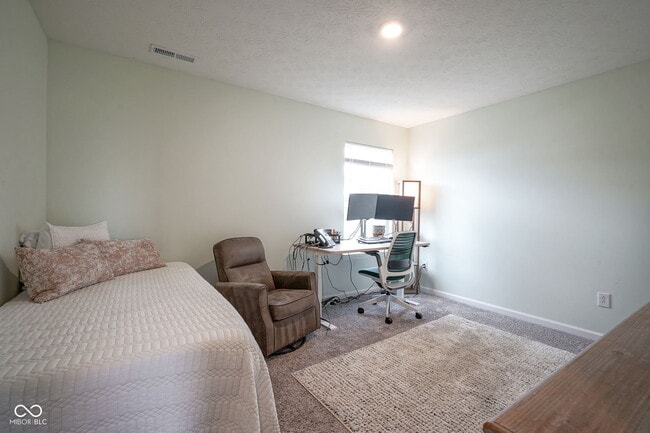 Building Photo - 6810 Birmingham Ave