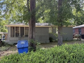 Building Photo - 1502 Foye Ave