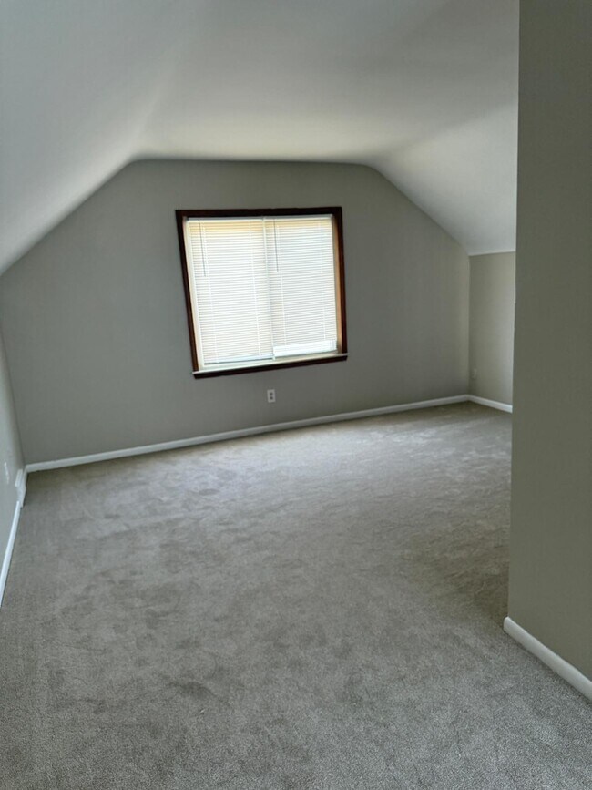 Building Photo - 24800 Cherry St
