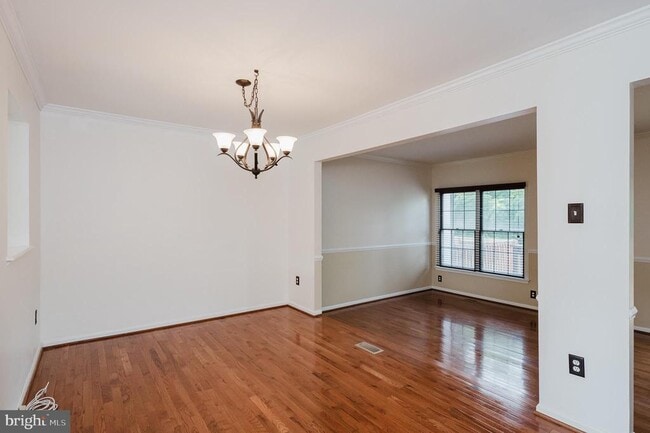 Building Photo - 27 Faraday Dr