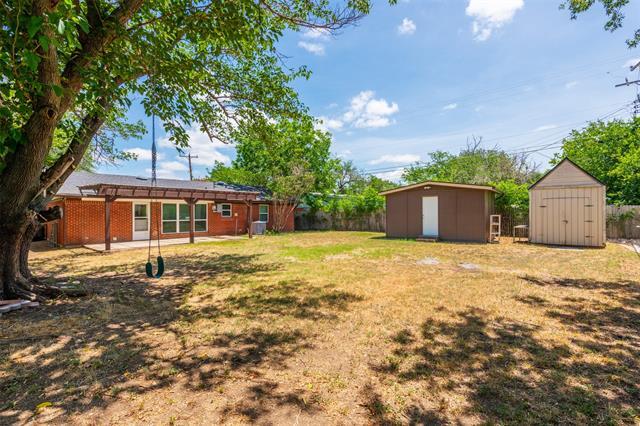 Building Photo - 6205 Dodson Terrace