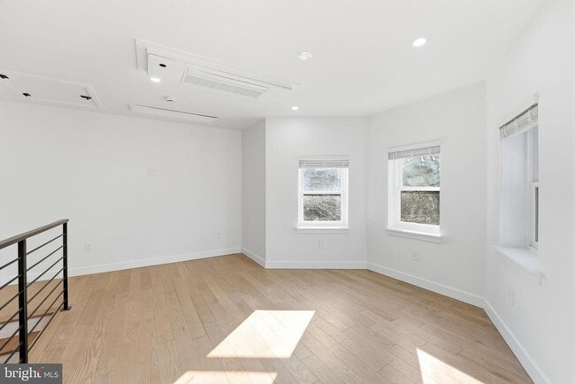 Building Photo - 718 Rhode Island Ave NW