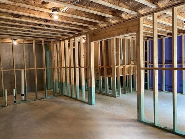 Building Photo - 2183 Shetley Creek Dr