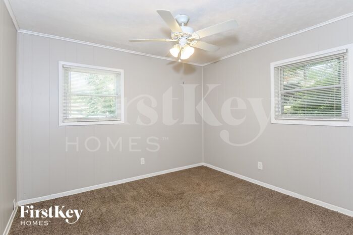 Building Photo - 4597 Douglas Dr