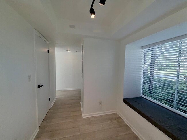 Building Photo - 3707 Pine Cone Cir