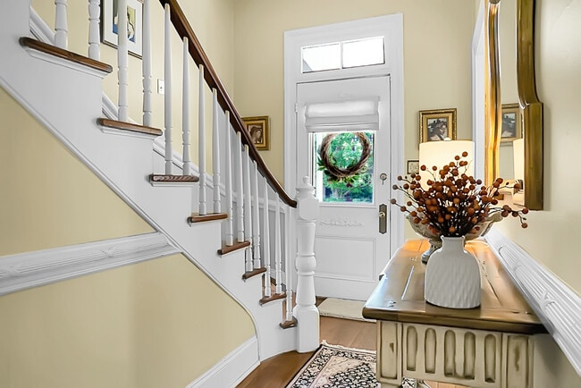 Building Photo - 6 Wentworth St