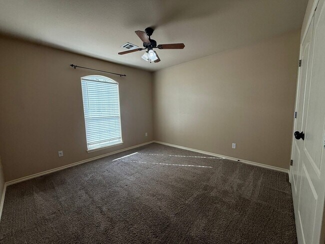 Building Photo - 13167 E 131st St N