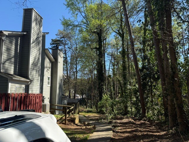 Building Photo - 996 Wuthering Way