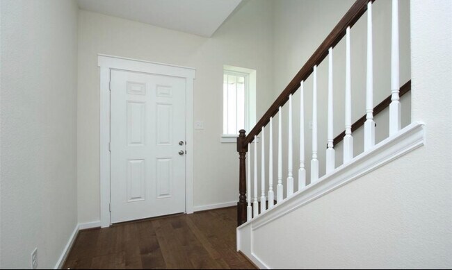 Building Photo - 208 Lisa Marie Dr