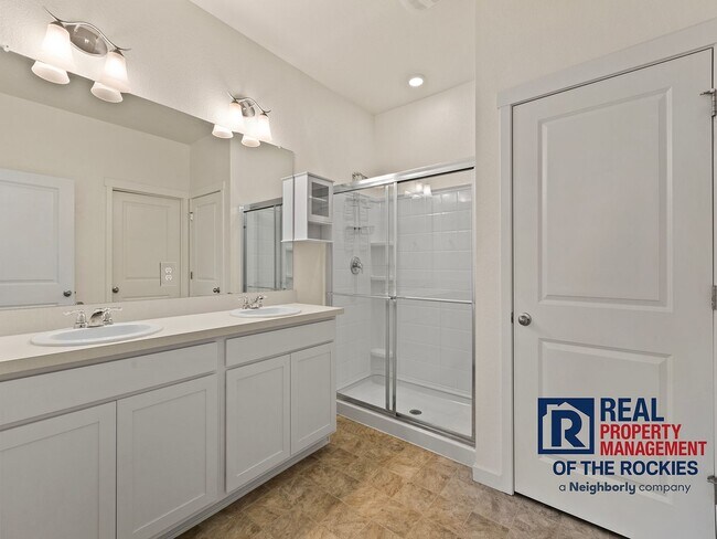 Building Photo - Fantastic 4-Bed, 2-Bath Ranch Style Home i...