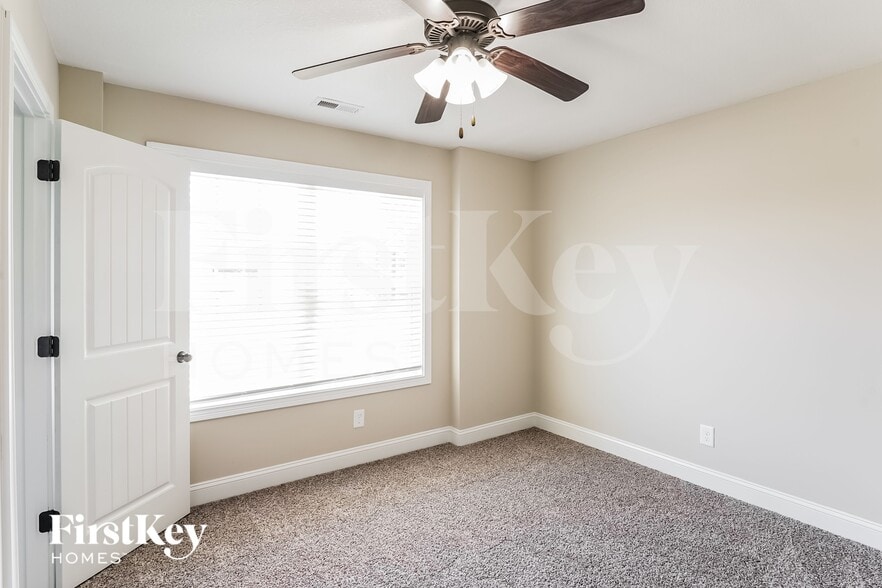 Building Photo - 309 Liberty Bell Ln