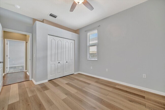 Building Photo - Beautiful 4 bed/ 2.5 bath Rental ~ Sarasota