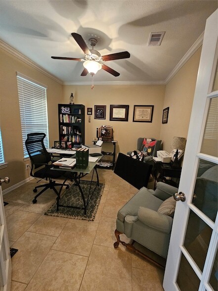 Building Photo - 402 Stockport Dr