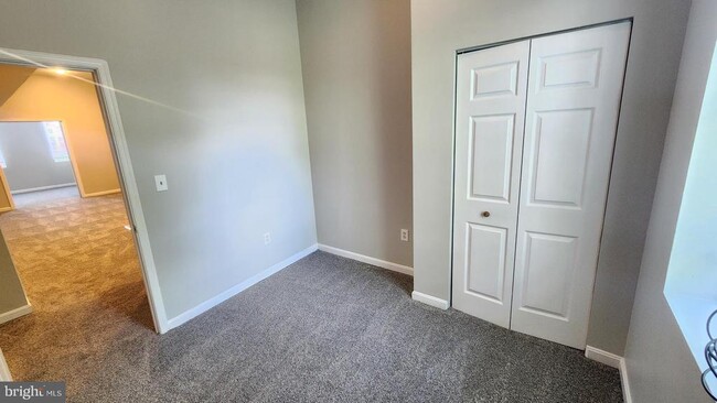 Building Photo - 1918 McCulloh St