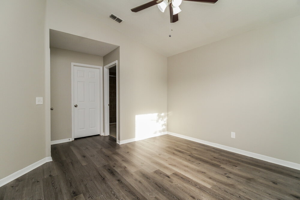 Building Photo - 1525 Sunset View Cir