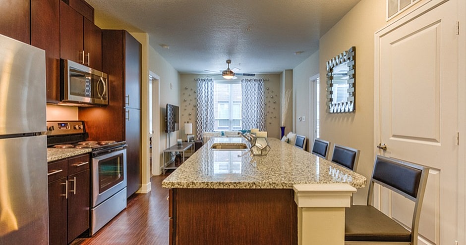 Kitchen-01-Park-Place-Baton-Rouge - Park Place Baton Rouge Apartments