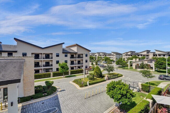 Building Photo - 7855 NW 104th Ave