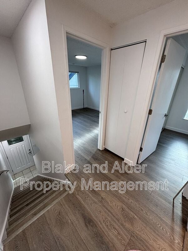 Building Photo - 4101 NE Killingsworth St