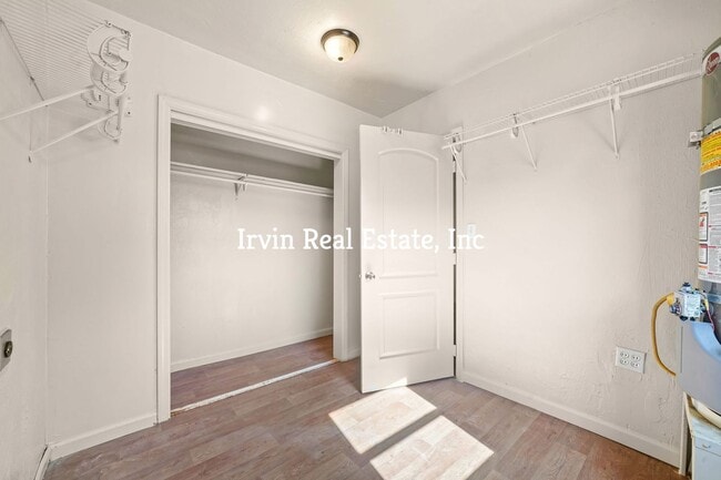 Building Photo - Nice 3 Bedroom PIttsburg with a big back yard