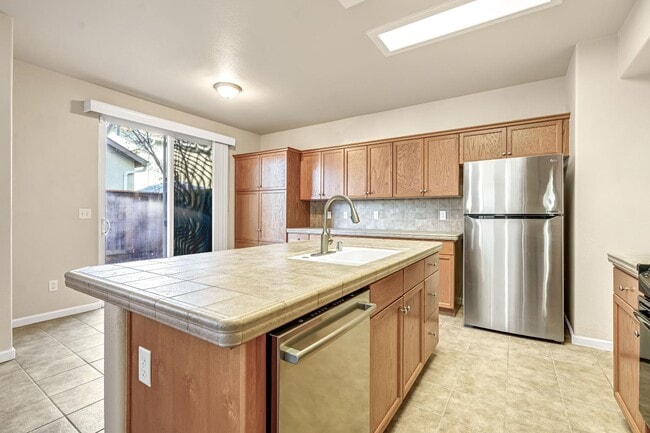 Building Photo - 5629 N Citrus Ln