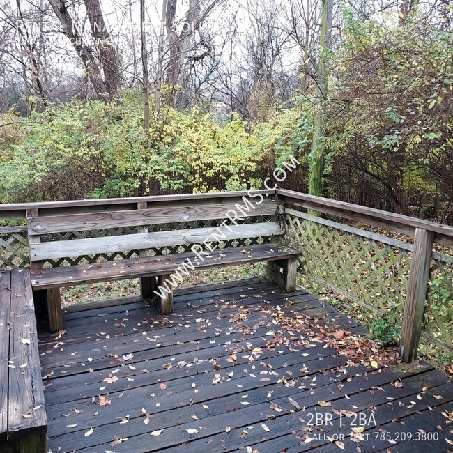 Building Photo - 1908 SE Michigan Ave