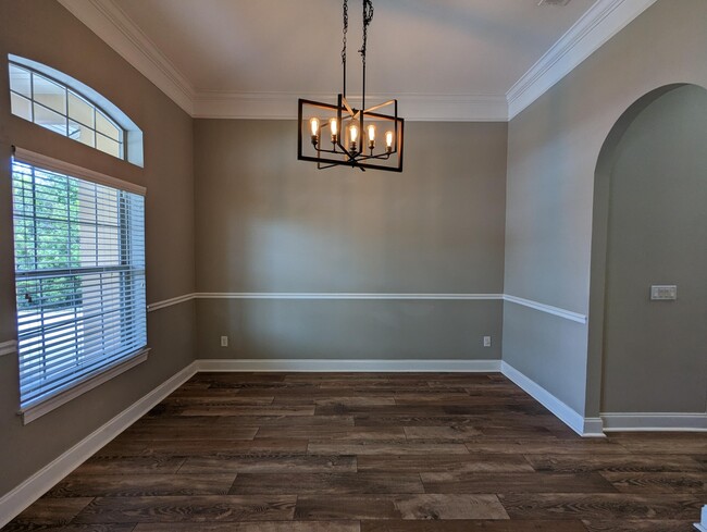 Building Photo - 1789 Ravenna Dr
