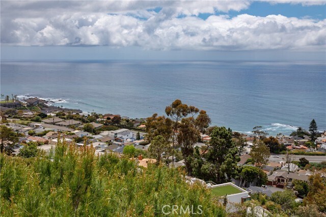 Building Photo - 575 Nyes Pl