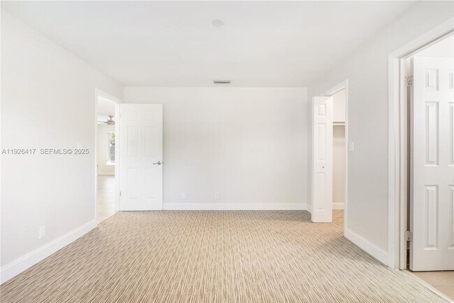 Building Photo - 8172 NW 67th Ave