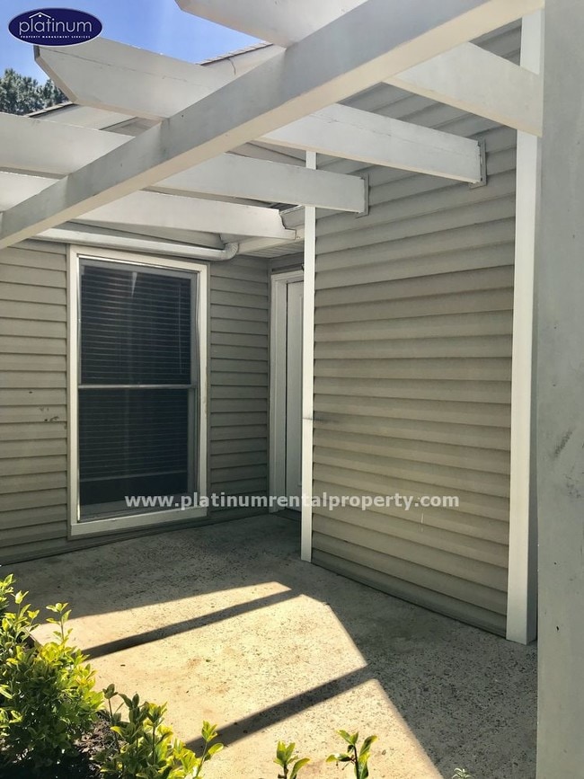 Building Photo - 1523 Planters Ridge Ln