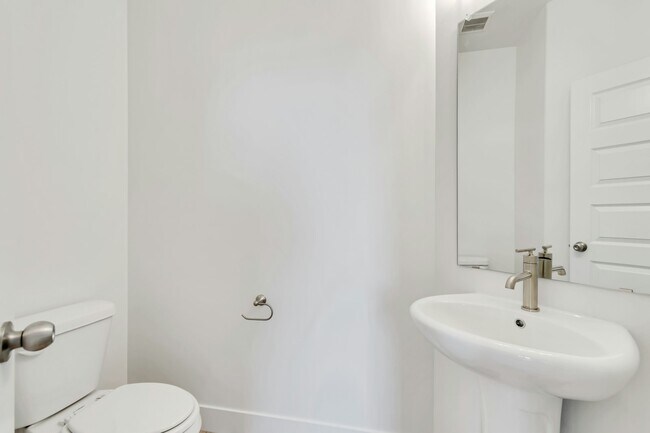 Building Photo - 716 S 4500 S