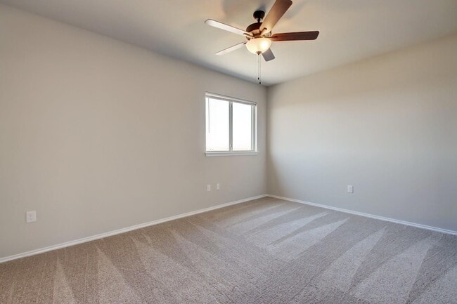 Building Photo - 1202 Garland Rd