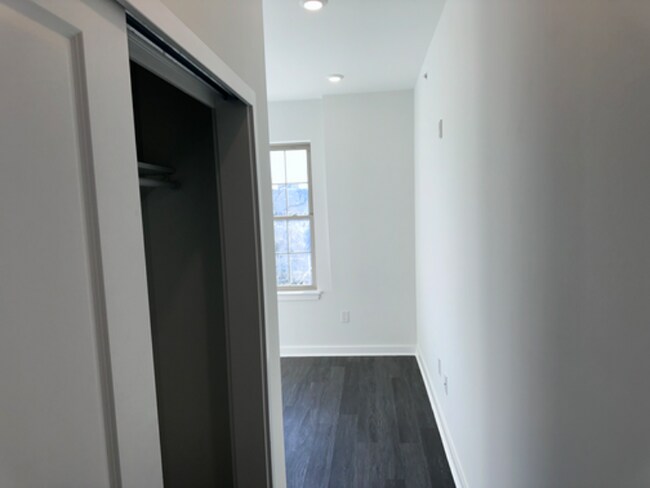 Building Photo - 4125 Westminster Ave