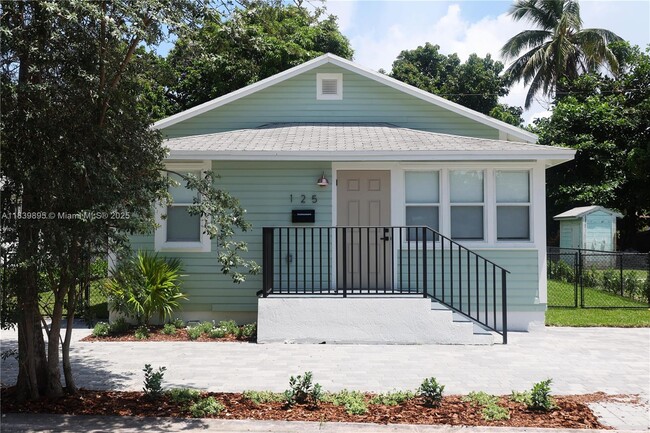 Building Photo - 125 Frow Ave