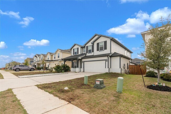 Building Photo - 108 Greenthread Dr