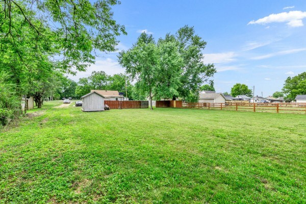 Building Photo - 123 Dawson Ln