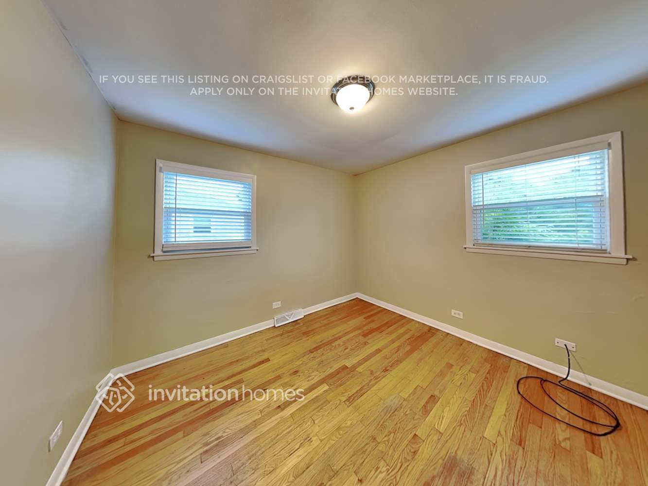Building Photo - 10111 S 53rd Ave