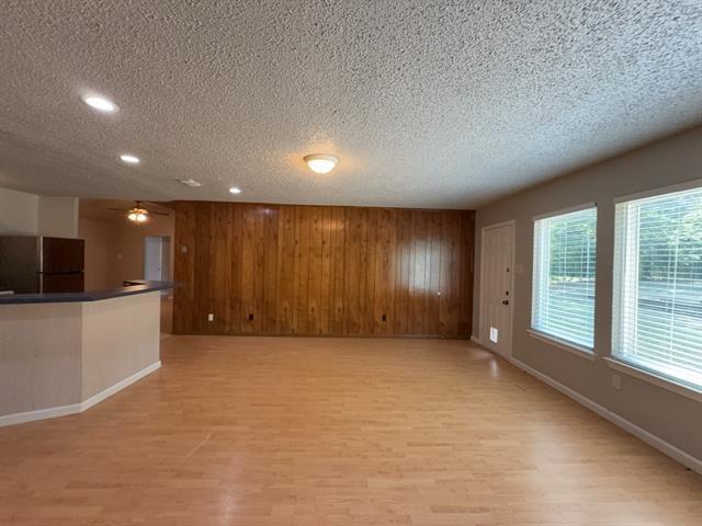 Building Photo - 603 Shelmar Dr