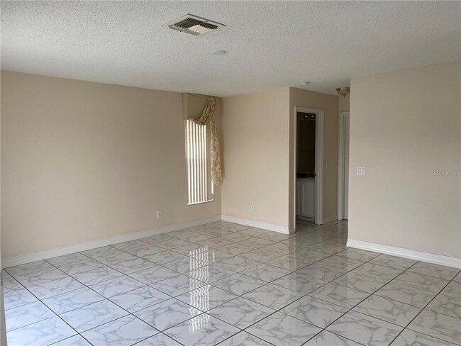 Building Photo - 14541 Huntingfield Dr