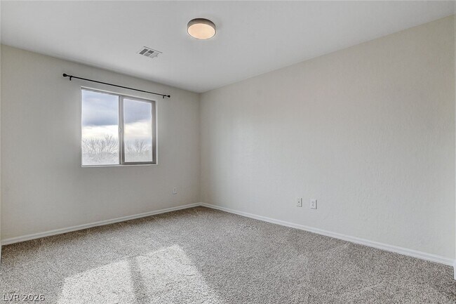 Building Photo - 4229 W Galapagos Ave