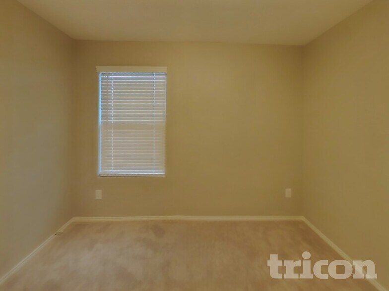 Building Photo - 1705 Clairborne Ct