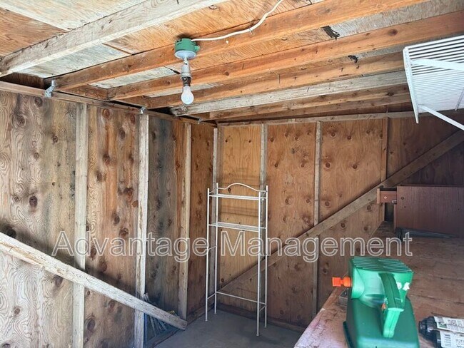 Building Photo - 927 S 1635 W St