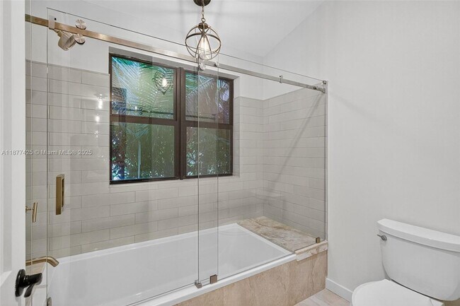 Building Photo - 2330 Overbrook St