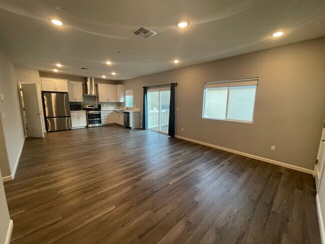 Building Photo - Wonderful Brand New Home