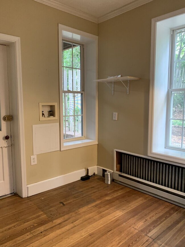 Building Photo - 221 Philadelphia Ave