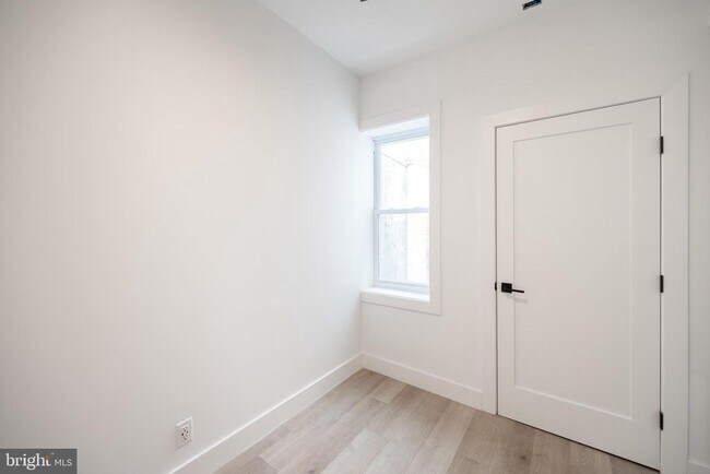 Building Photo - 1838 S 23rd St