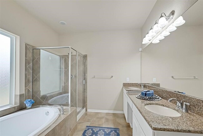 Building Photo - 15023 Russet Bend Ln